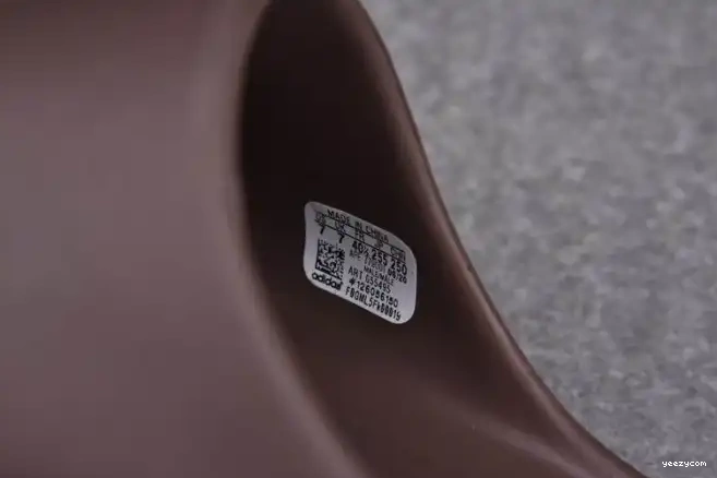 Adidas Soot G55495 Yeezy Slide 0524